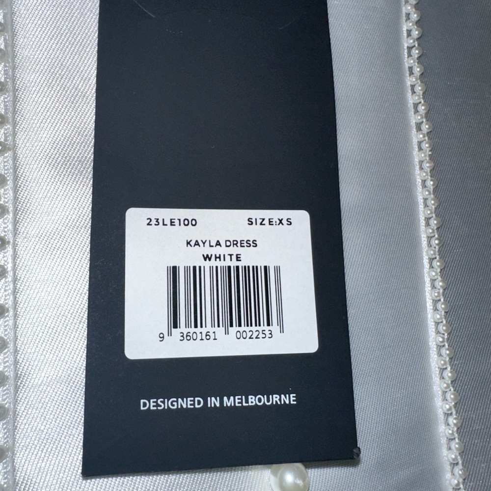 NWT ELIYA THE LABEL Kayla White Mini Dress with Pearl Accents. - Picture 4 of 6